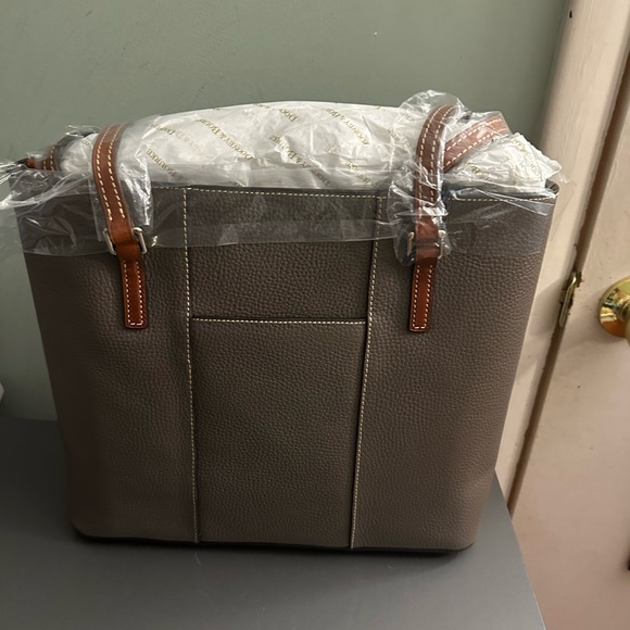 NWT Dooney & Bourke Elephant Lexington Shopper Tote - Picture 4 of 8